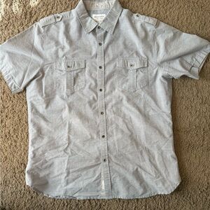 Men’s medium Gray Casual Button Down Shirt